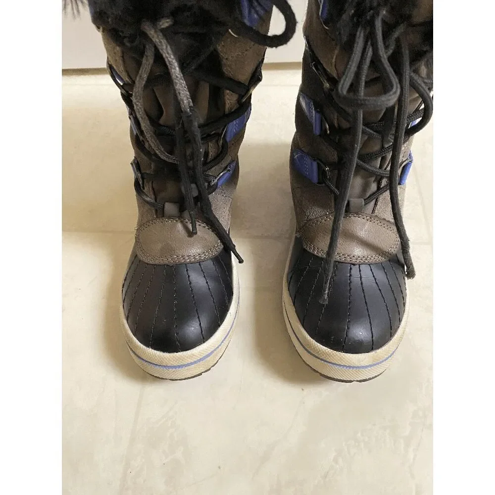 Target Girls Faux Fur Upper Lining Suede Leather Snow Boots Gray Black Sz 4